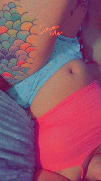 Britt, 28  female escort, Quad Cities