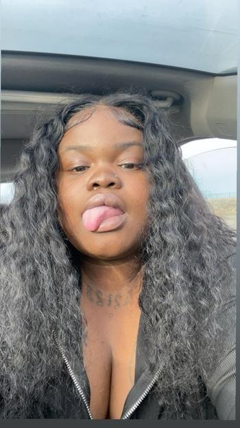 Mz.jucci, 24  female escort, Quad Cities