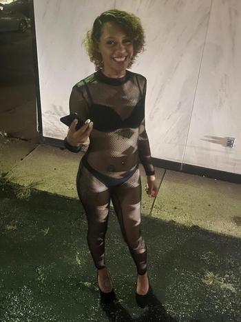 Lightskin , 20  female escort, Quad Cities