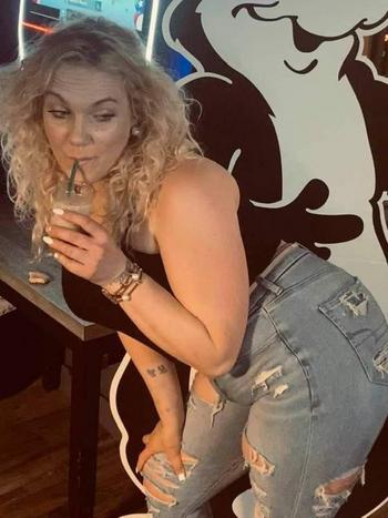 3095060972, female escort, Quad Cities